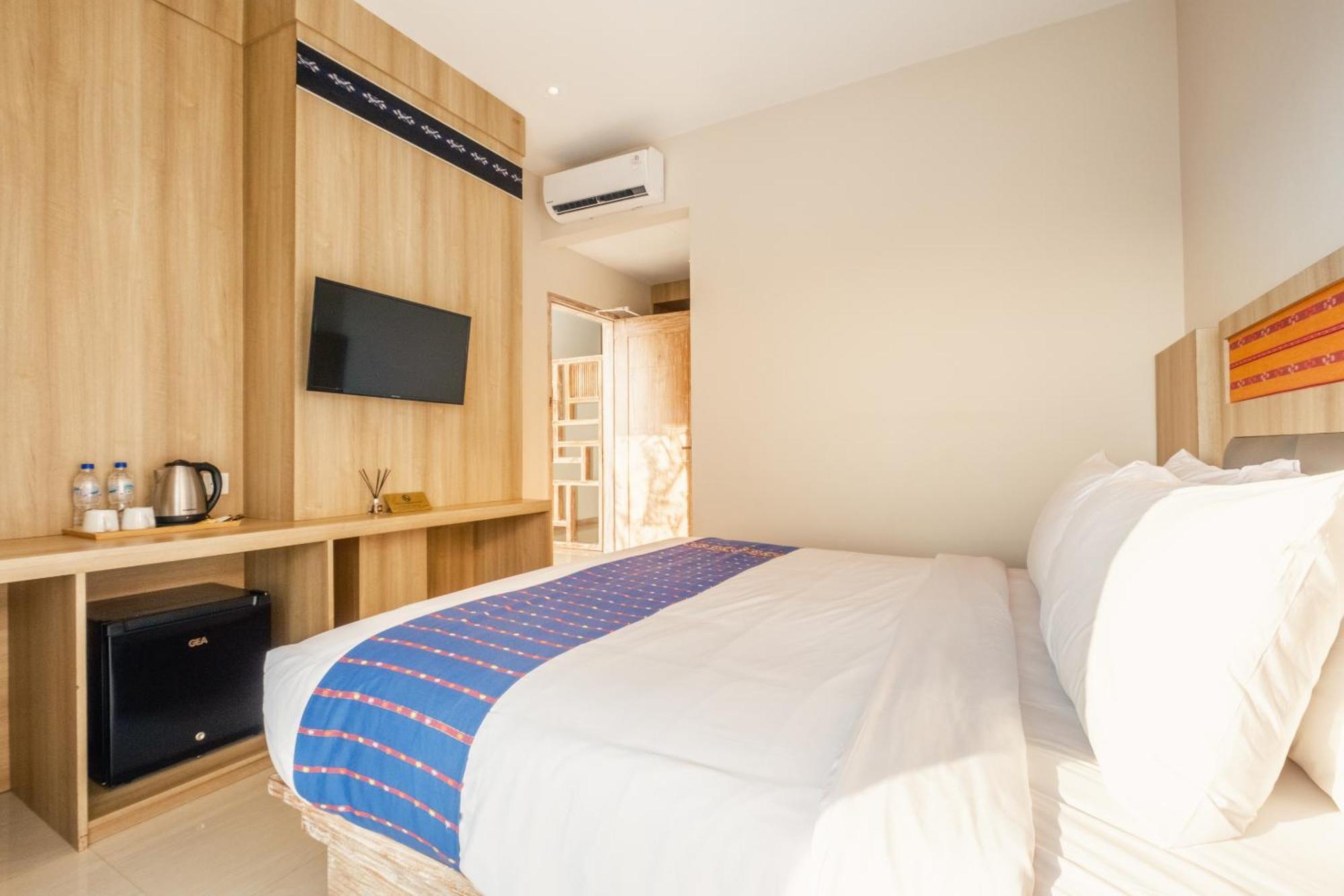Dejavu 2.0 Hotel Bajo Komodo Labuan Bajo Εξωτερικό φωτογραφία
