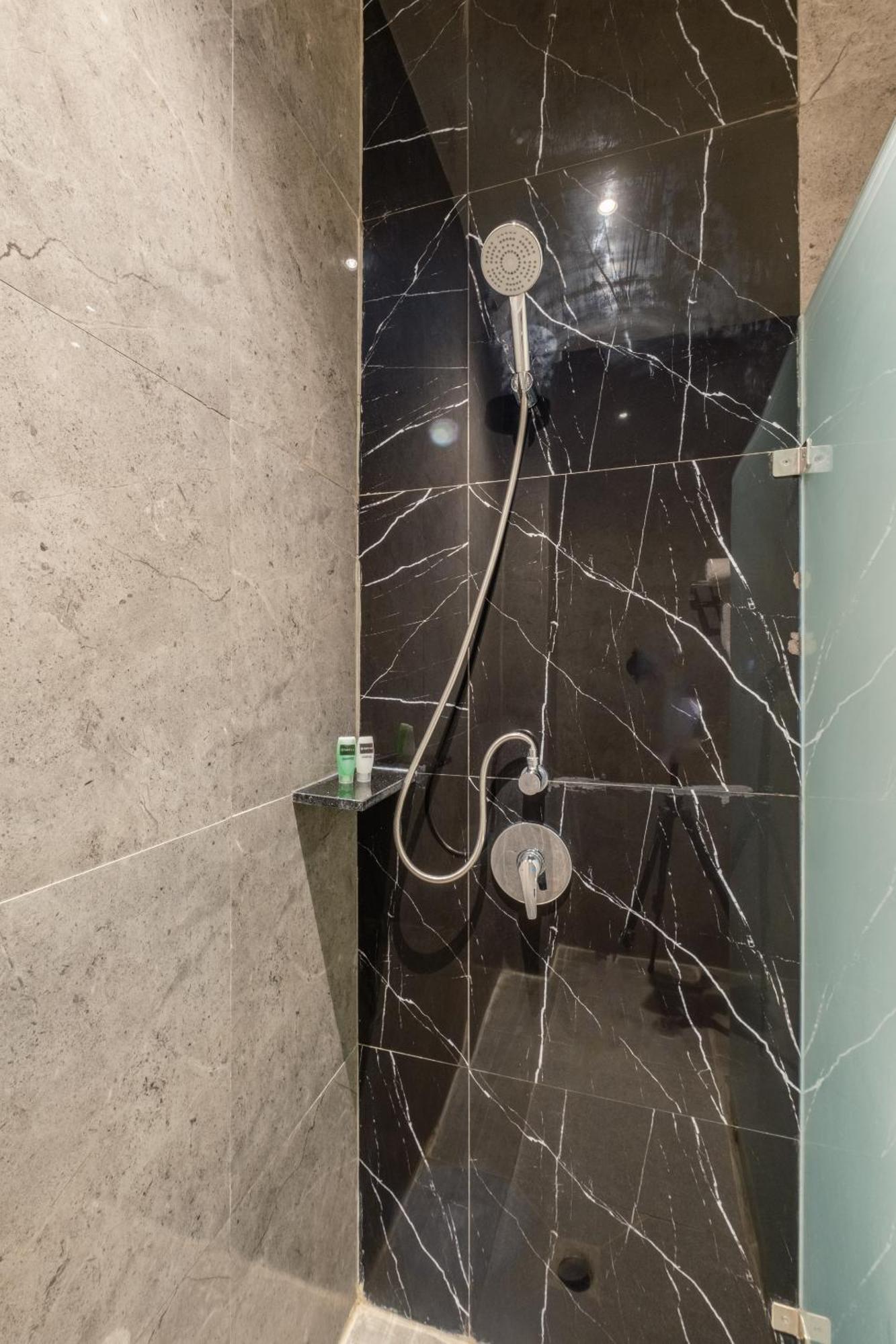 Dejavu 2.0 Hotel Bajo Komodo Labuan Bajo Εξωτερικό φωτογραφία