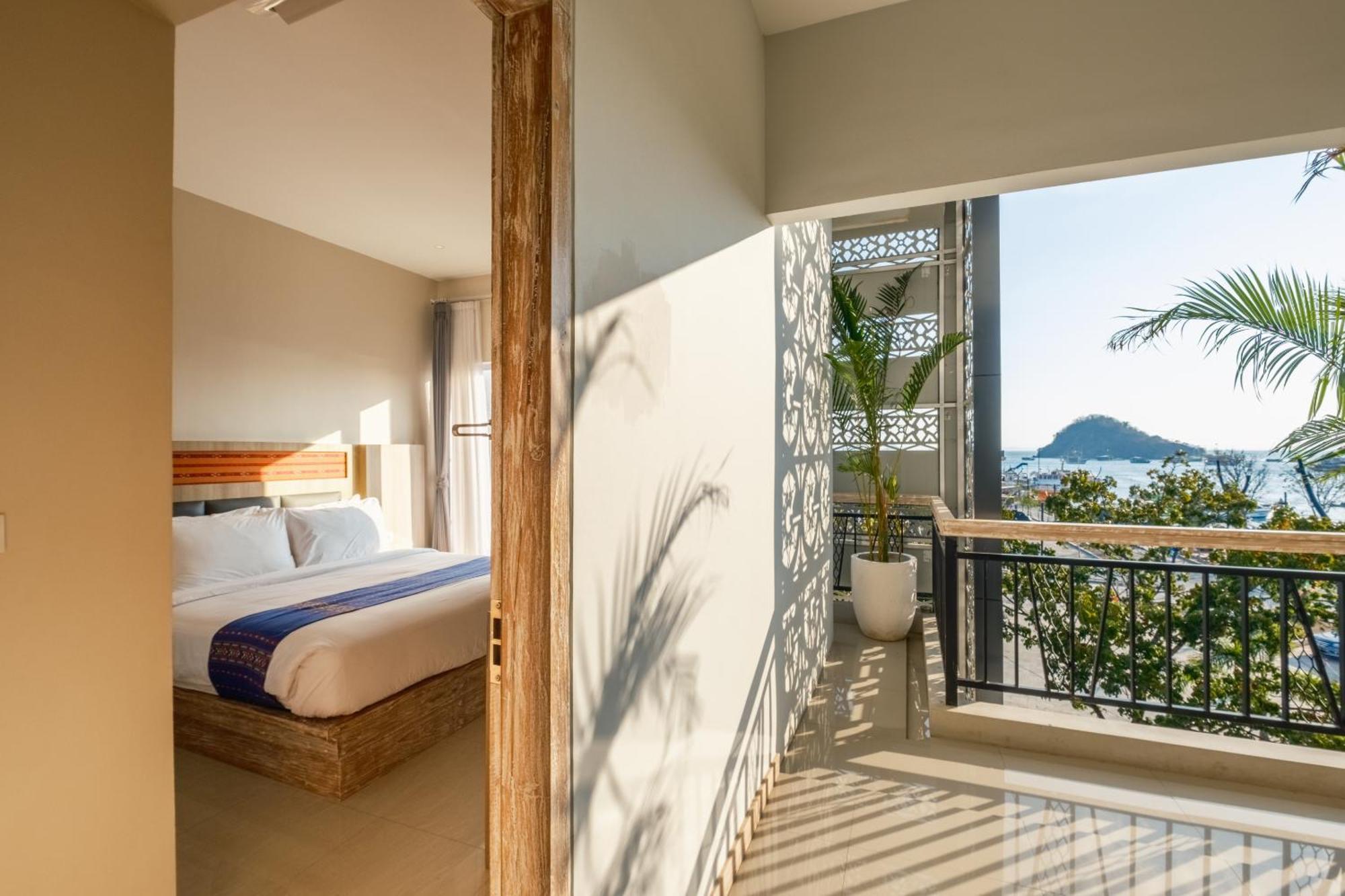 Dejavu 2.0 Hotel Bajo Komodo Labuan Bajo Εξωτερικό φωτογραφία