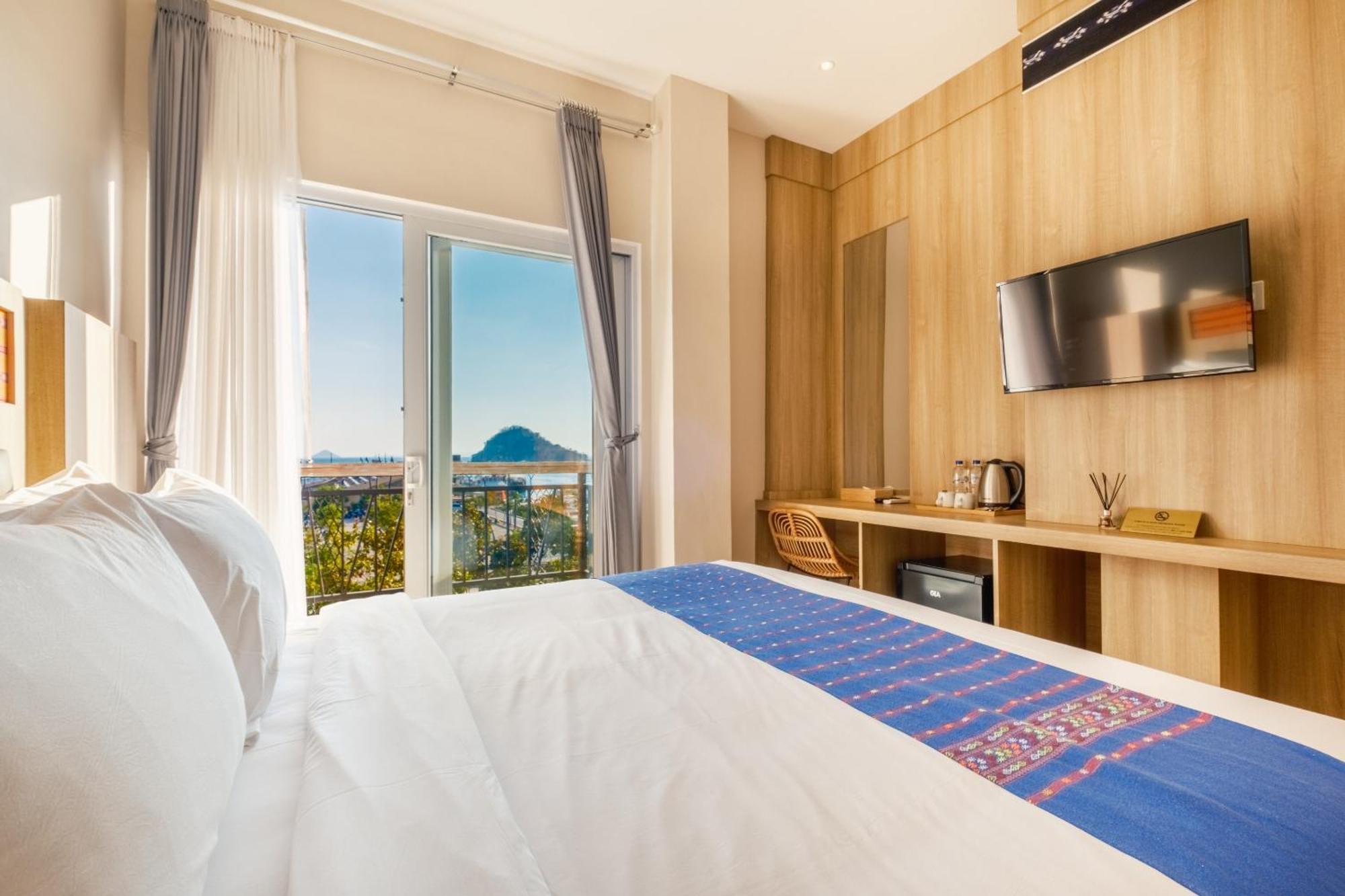 Dejavu 2.0 Hotel Bajo Komodo Labuan Bajo Εξωτερικό φωτογραφία
